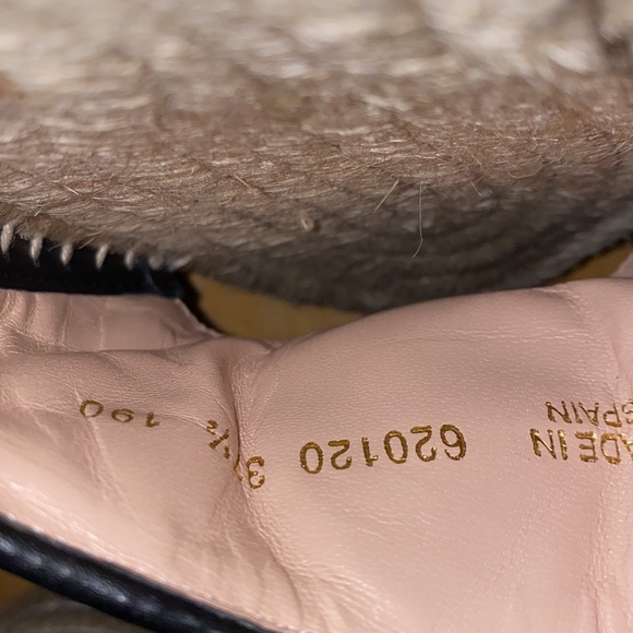 Authentic Gucci WOMEN'S GG MATELASSÉ CANVAS ESPADRILLE SANDAL - Picture 7 of 11